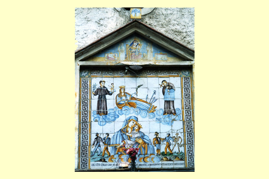 1) al centro: Madonna del Carmine, sant’Antonio da Padova, santa Filomena, sant’Alfonso. In alto: Maria Santissima di Montevergine tra i santi Guglielmo da Vercelli e Benedetto; Sant’Agata dei Goti (BN), a. 1891 foto 1